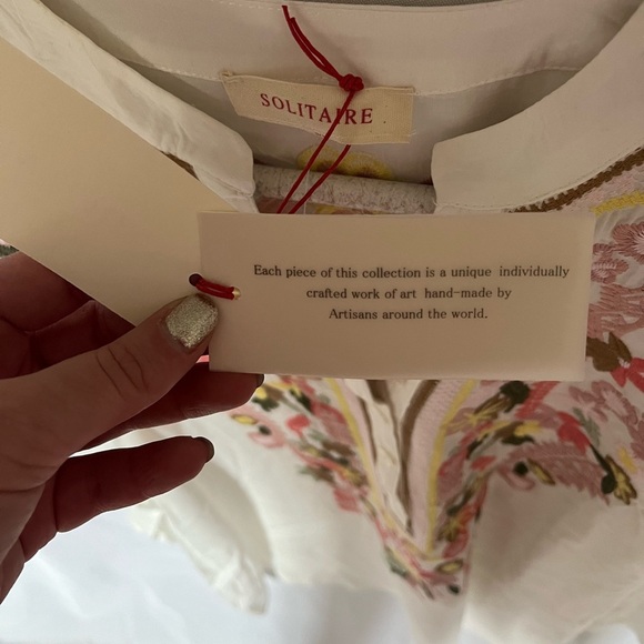 NWT Solitaire Embroidered Tunic Top V-Neck Roll Tab Sleeves Floral Multicolor, M - Picture 4 of 7